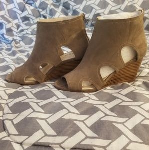 Torrid tan suede cutout wedges 8W